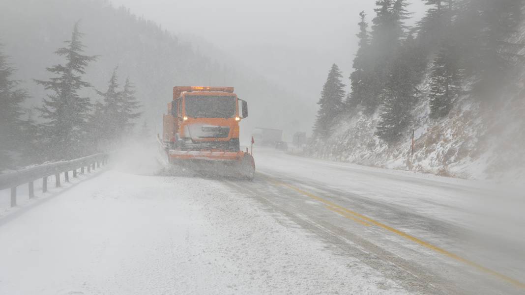 Alacabel'e lapa lapa yağdı: Kar 30 santimetreye ulaştı 8